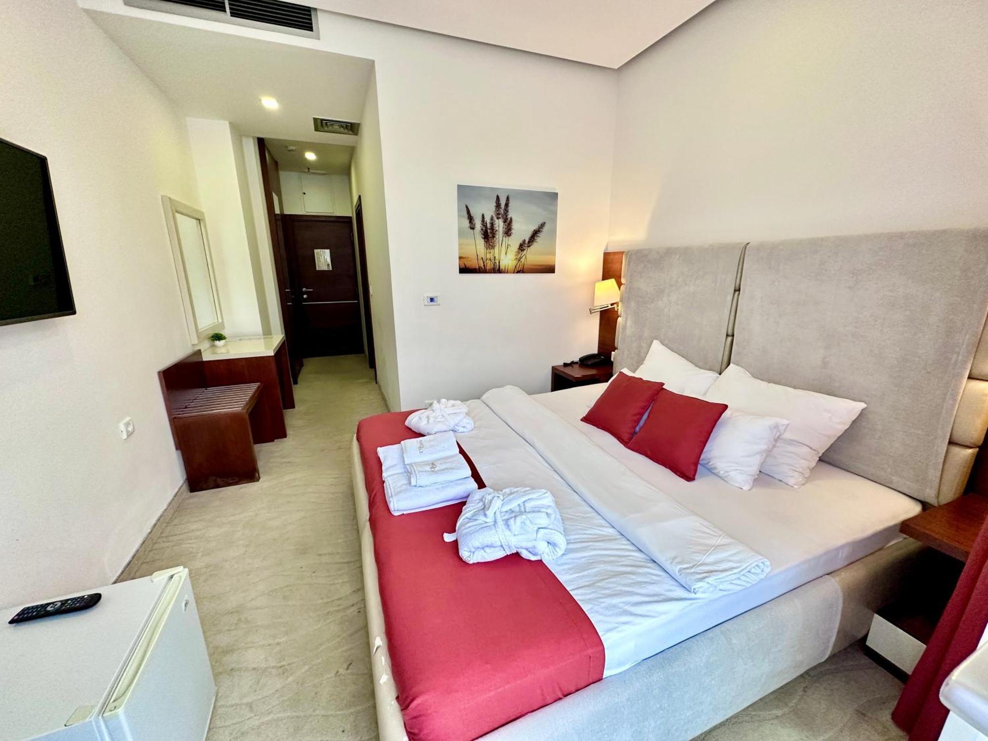 Hotel Porto Sole Sutomore Zimmer foto